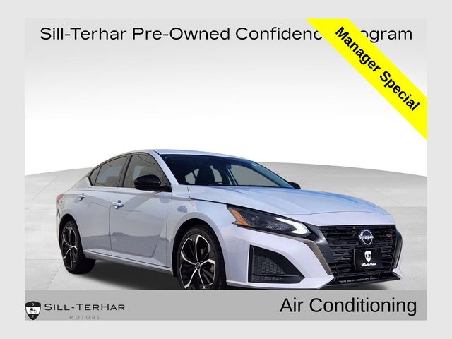 2023 Nissan Altima SR