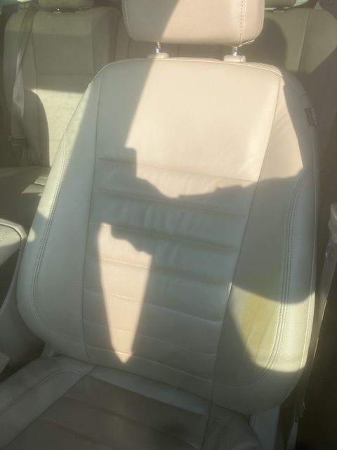 2016 Ford Escape Titanium photo 2