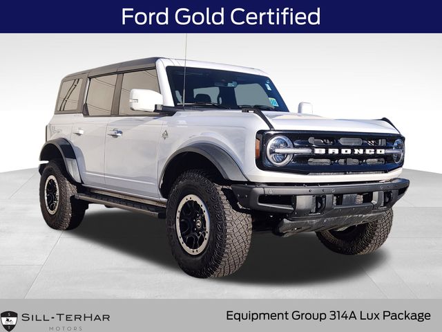 2023 Ford Bronco 4-Door Outer Banks's photo