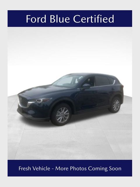 2023 Mazda CX-5 S Preferred package Auto AWD's photo