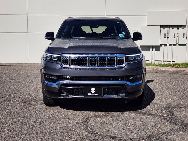 2023 Jeep Wagoneer L Series III photo 2