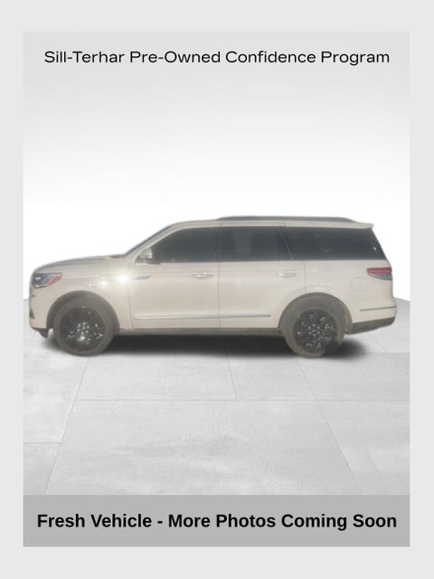 2024 Lincoln Navigator Reserve's photo
