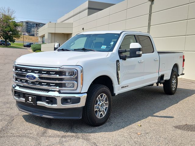 2023 Ford F-250 Lariat photo 3