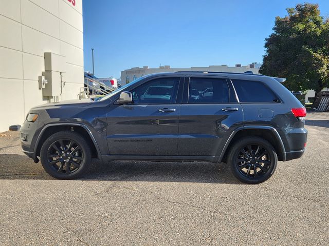 2018 Jeep Grand Cherokee Altitude photo 4