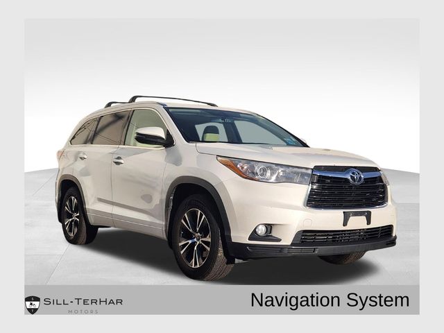 2016 Toyota Highlander XLE's photo