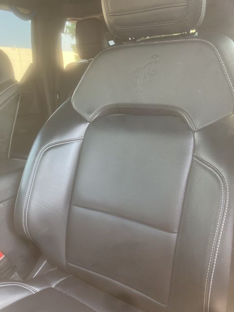 2021 Ford Bronco First Edition photo 2