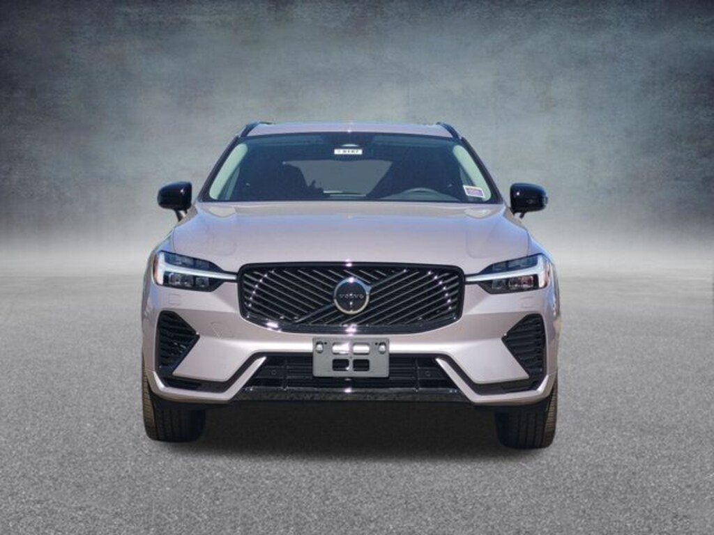 New 2026 Volvo XC60 Plug-In Hybrid T8 Plus SUV