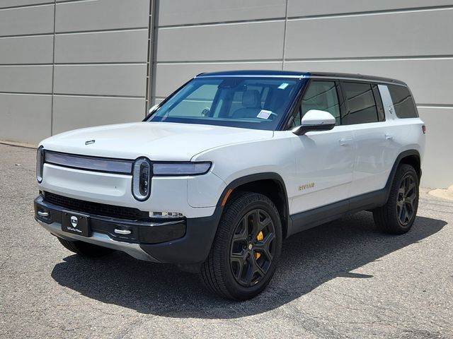 2023 Rivian R1S Adventure photo 3