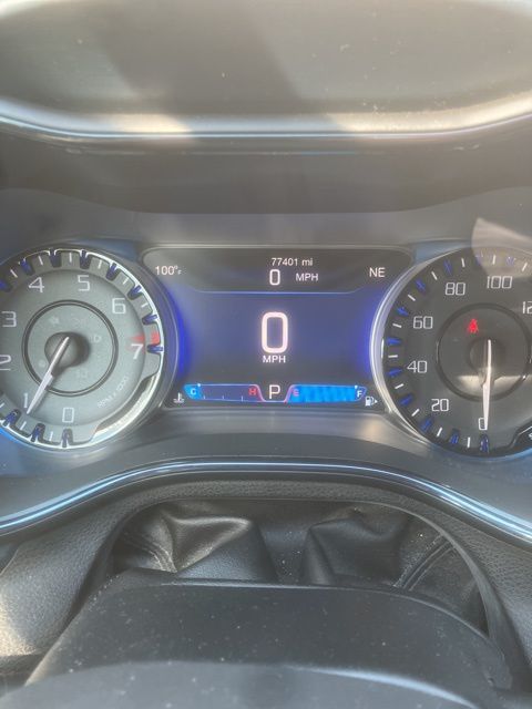 2015 Chrysler 200 S photo 3