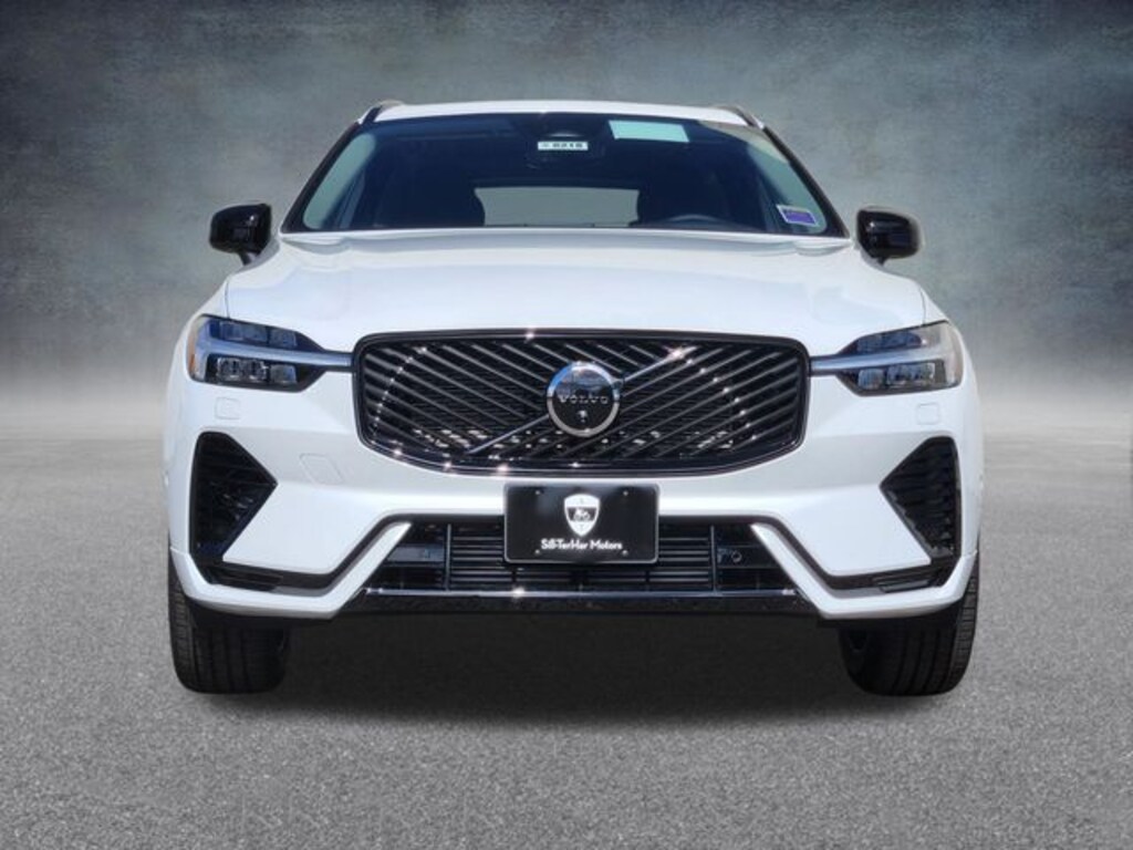 New 2026 Volvo XC60 Plug-In Hybrid T8 Plus SUV