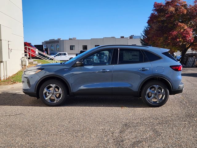 2026 Ford Escape ST-Line photo 3