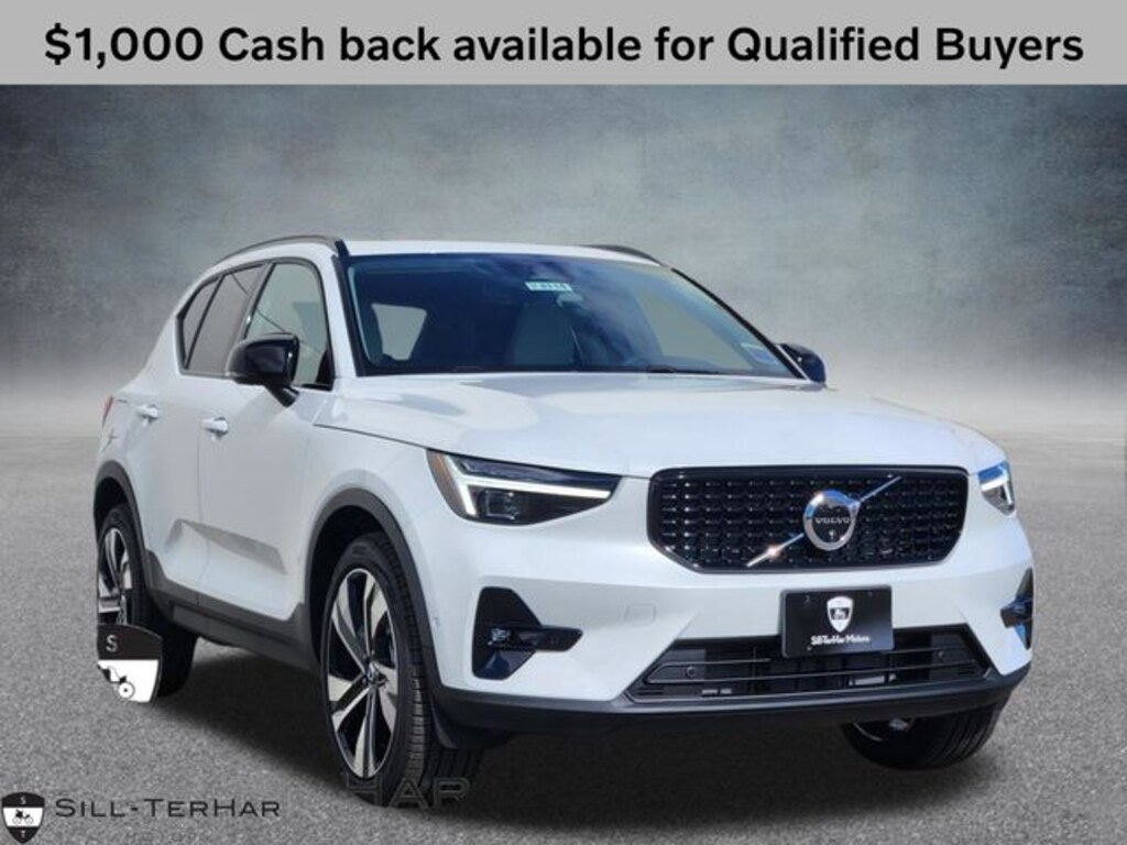New 2026 Volvo XC40 B5 Ultra SUV