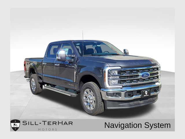2025 Ford F-350 Super Duty Lariat's photo