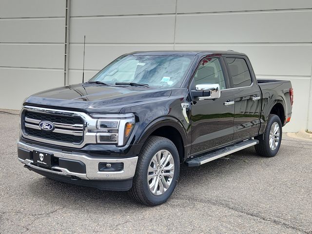 2025 Ford F-150 Lariat photo 3