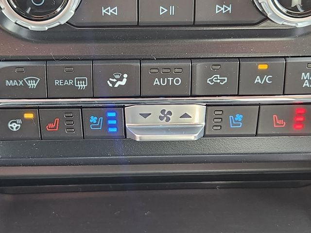 2026 Ford F-350 Super Duty Platinum - Photo 24