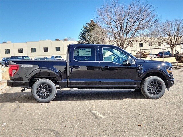 2025 Ford F-150 XLT photo 2