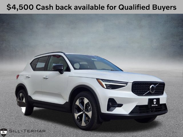 New 2026 Volvo XC40 B5 Plus SUV