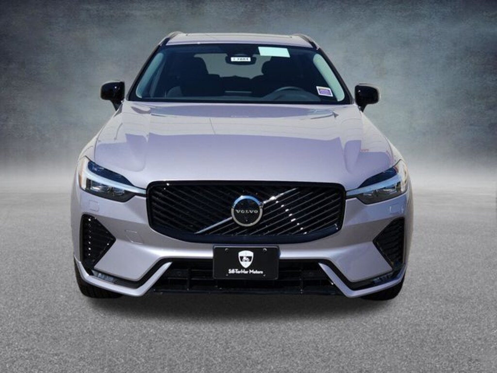 New 2026 Volvo XC60 B5 Plus SUV