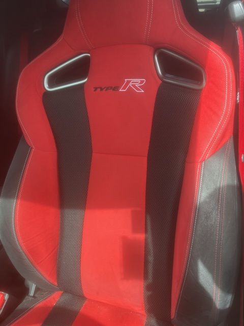 2017 Honda Civic Type R Touring photo 2