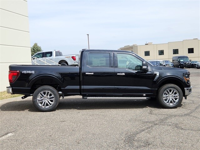 2025 Ford F-150 XLT photo 2