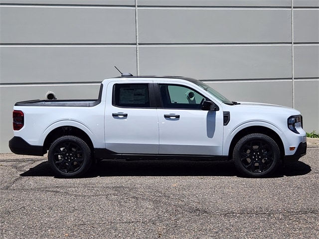 2025 Ford Maverick XLT photo 2