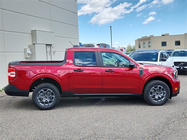 2025 Ford Maverick XLT photo 2