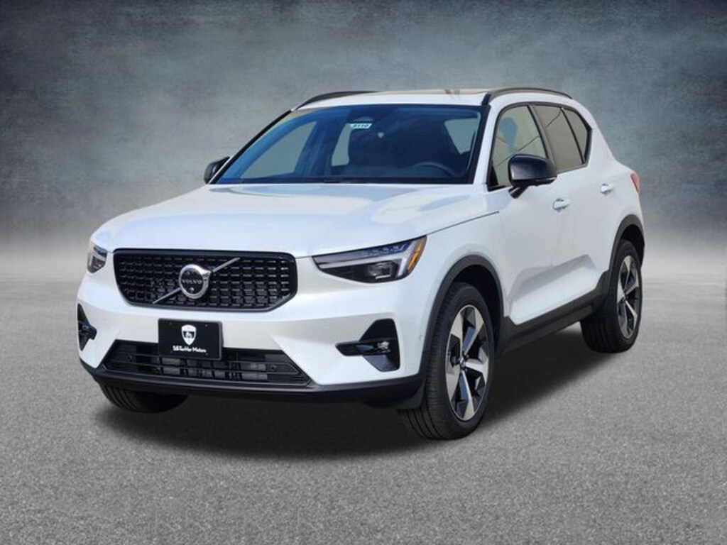 New 2026 Volvo XC40 B5 Plus SUV