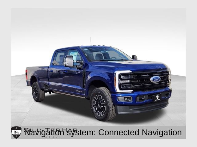 2026 Ford F-350 Super Duty Platinum's photo