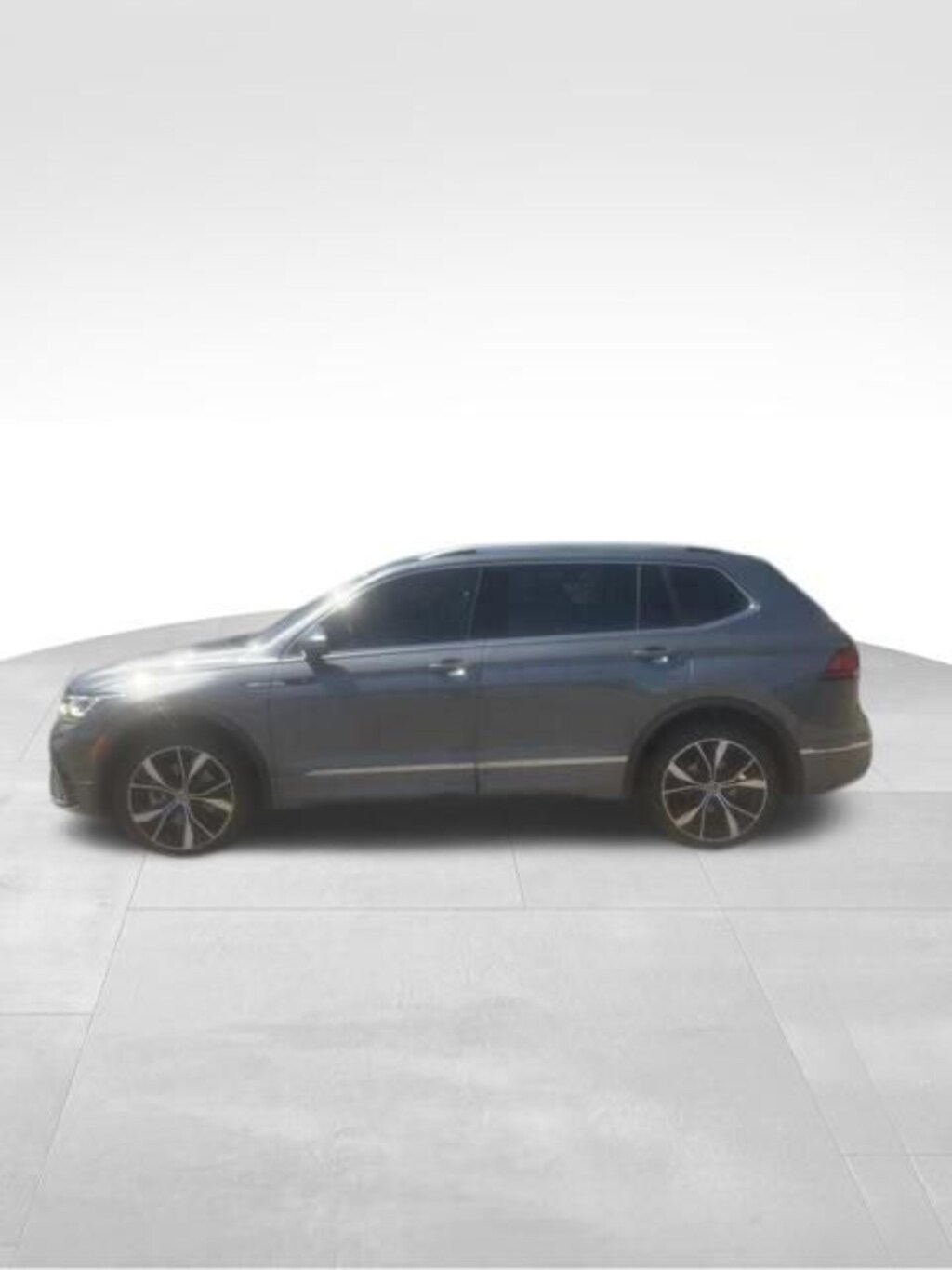 Certified 2022 Volkswagen Tiguan 2.0T SEL R-Line SUV
