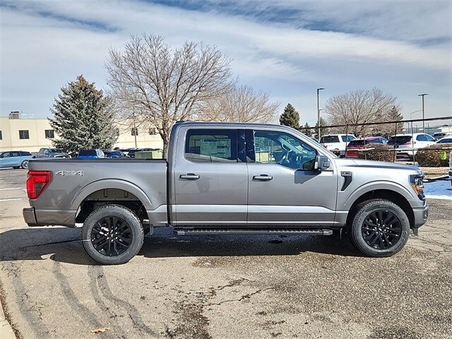 2025 Ford F-150 XLT photo 2