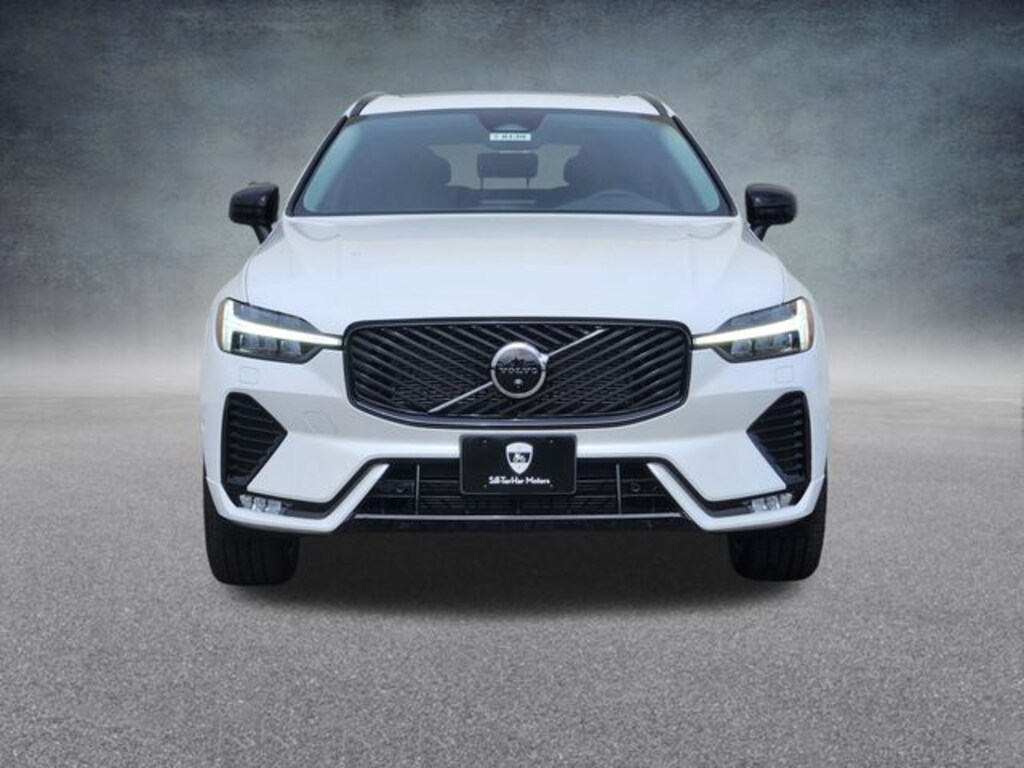 New 2026 Volvo XC60 B5 Plus SUV