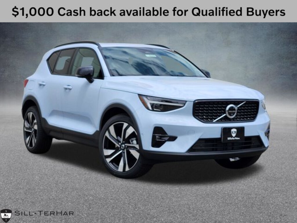New 2026 Volvo XC40 B5 Ultra SUV