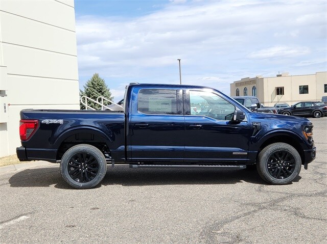 2025 Ford F-150 XLT photo 2