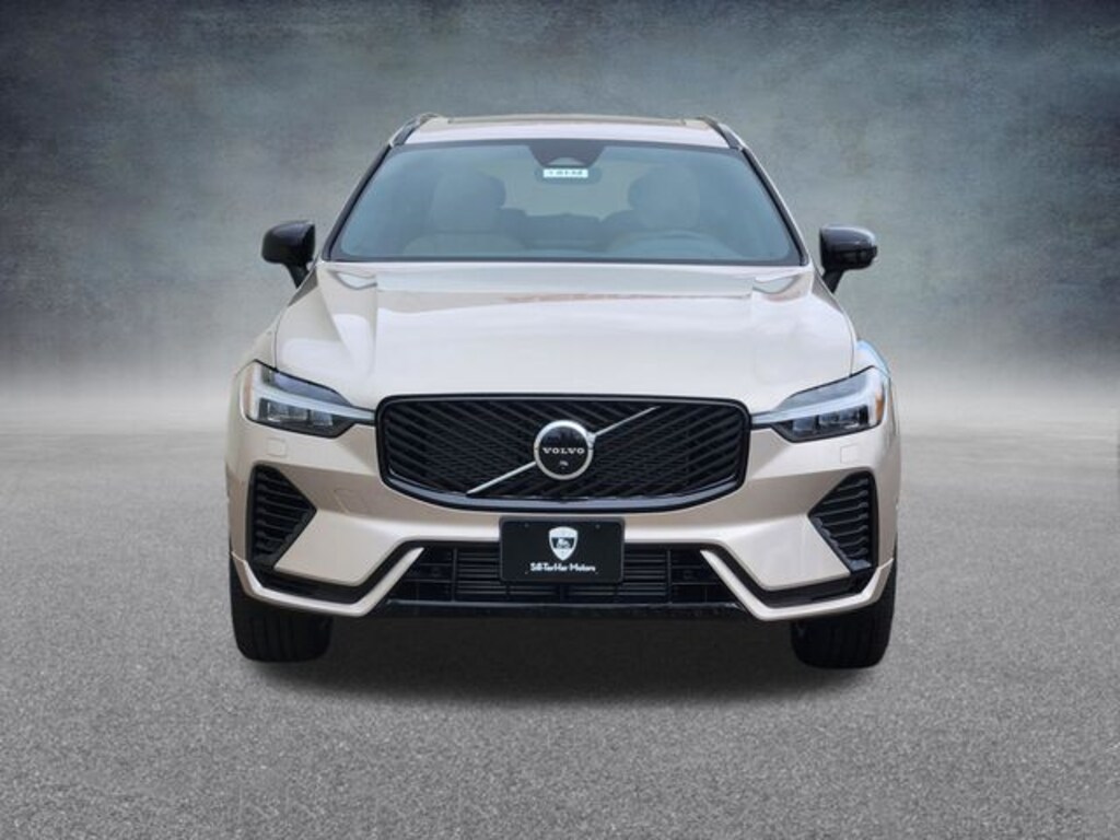 New 2026 Volvo XC60 Plug-In Hybrid T8 Plus SUV