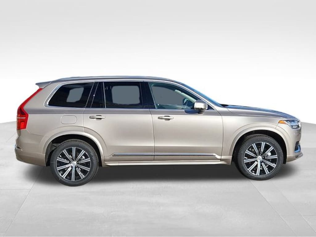 Certified 2025 Volvo XC90 B6 Core SUV