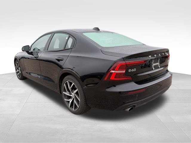Used 2019 Volvo S60 T6 Momentum Sedan