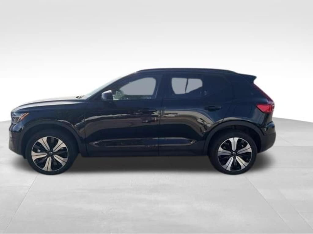 Used 2023 Volvo XC40 Recharge Pure Electric Twin Plus SUV