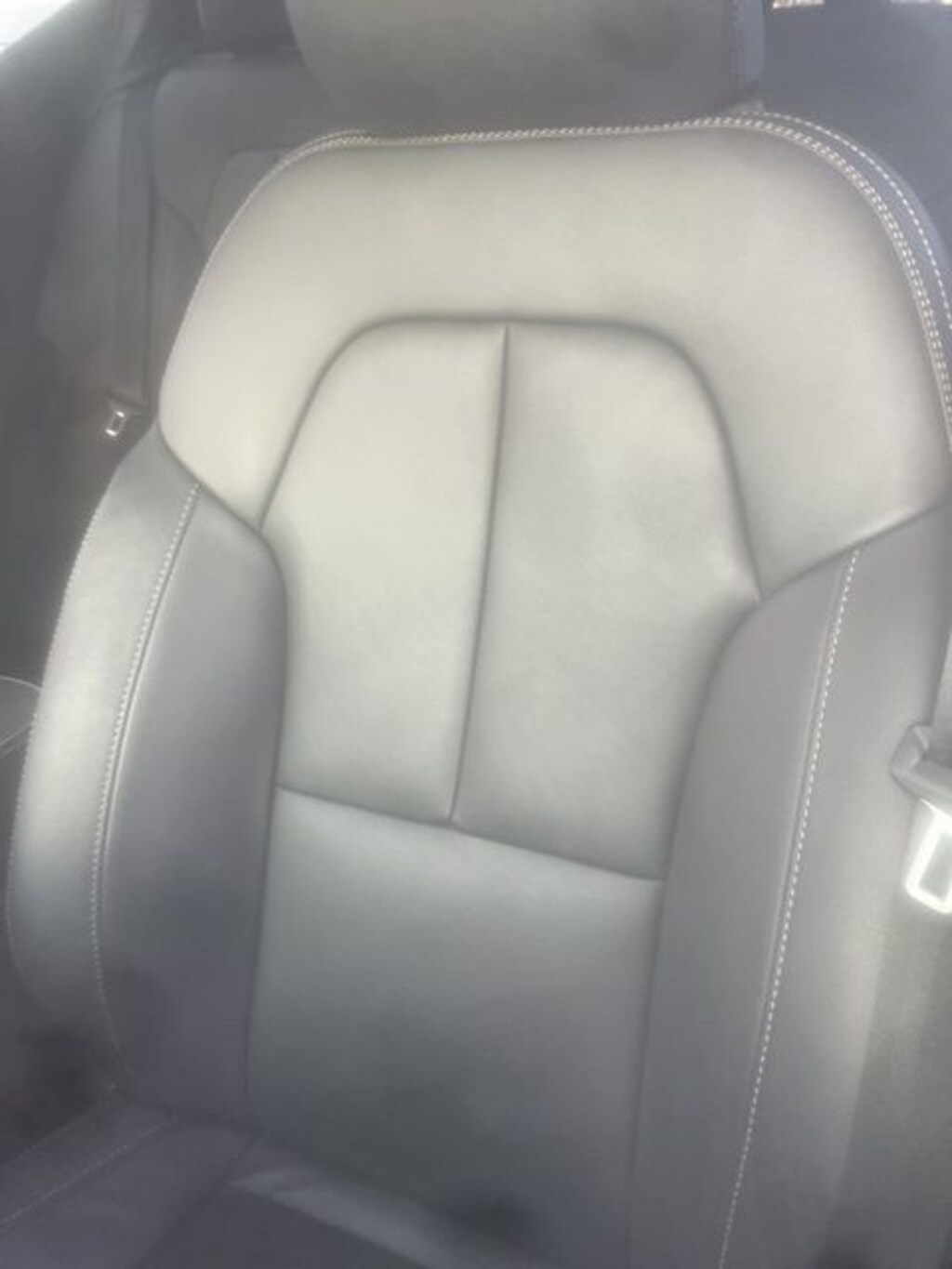 Used 2025 Volvo XC40 B5 Core SUV