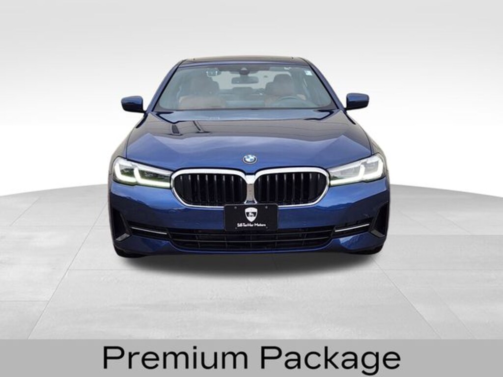 Used 2021 BMW 5 Series 530i xDrive Sedan