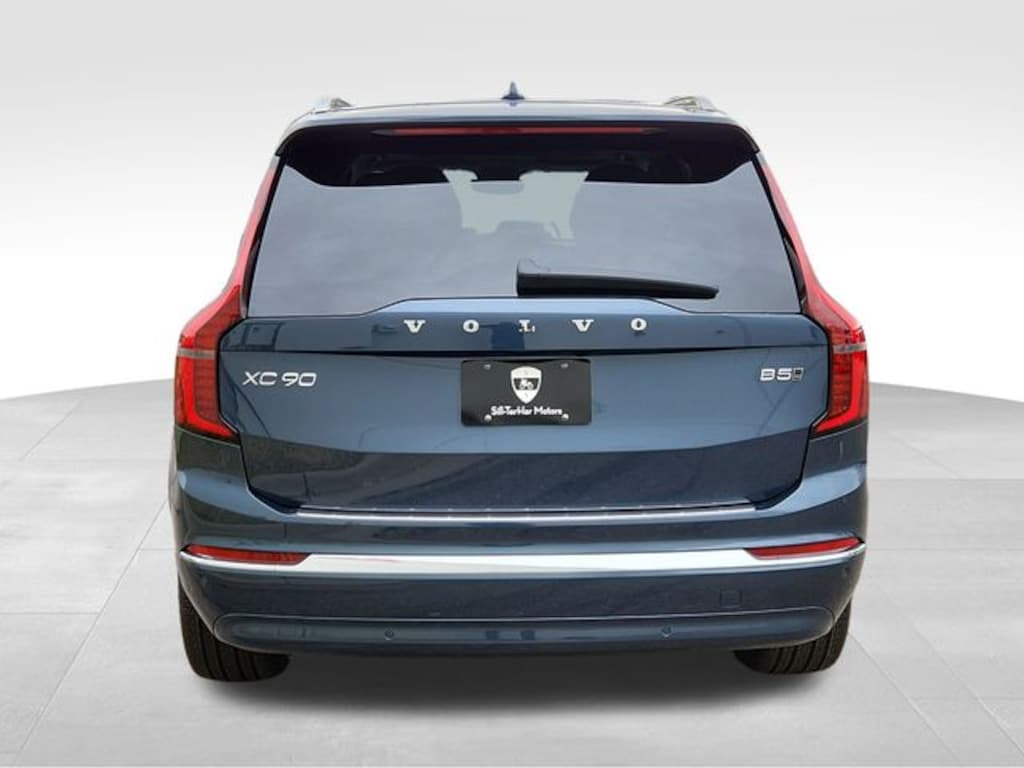 Certified 2025 Volvo XC90 B5 Plus SUV