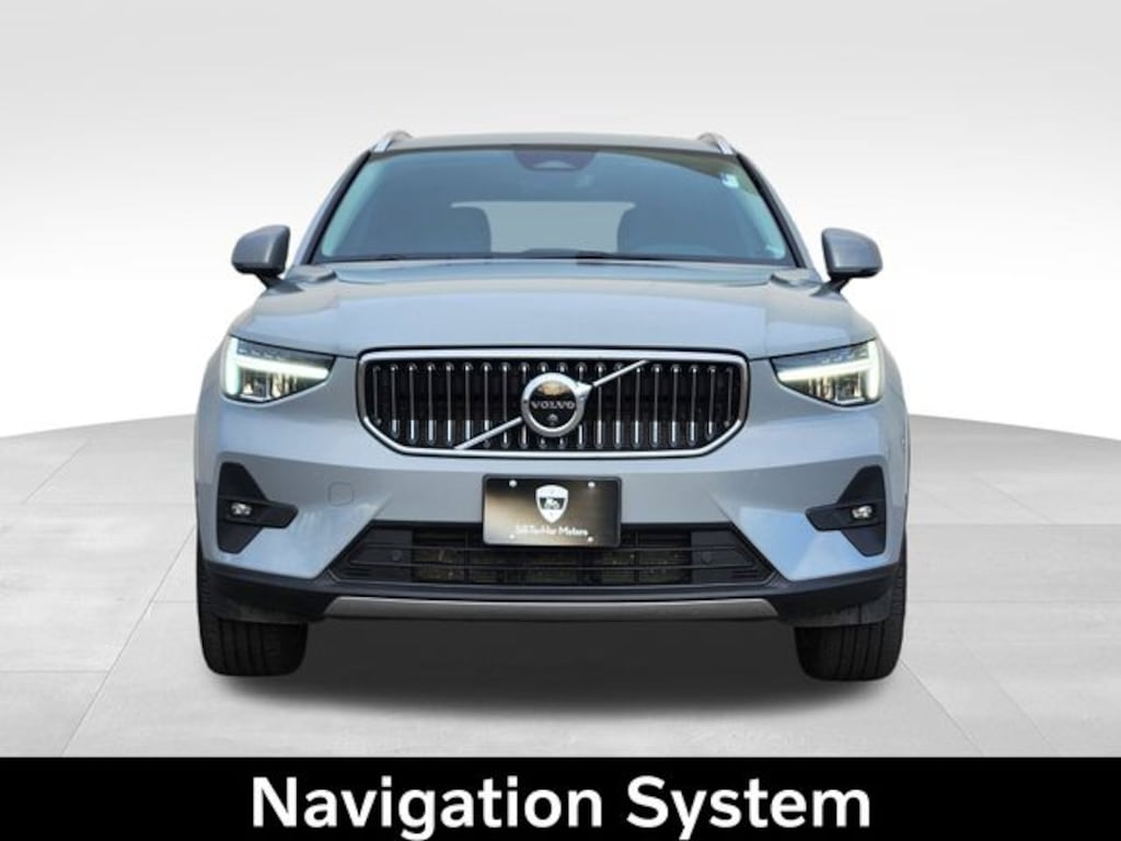 Certified 2024 Volvo XC40 B5 Plus Bright Theme SUV