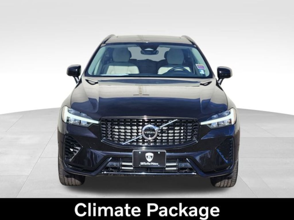 Certified 2025 Volvo XC60 Plug-In Hybrid T8 Plus SUV