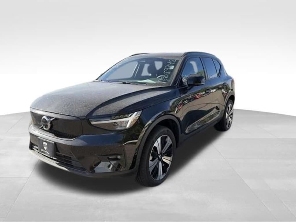 Used 2023 Volvo XC40 Recharge Pure Electric Twin Plus SUV