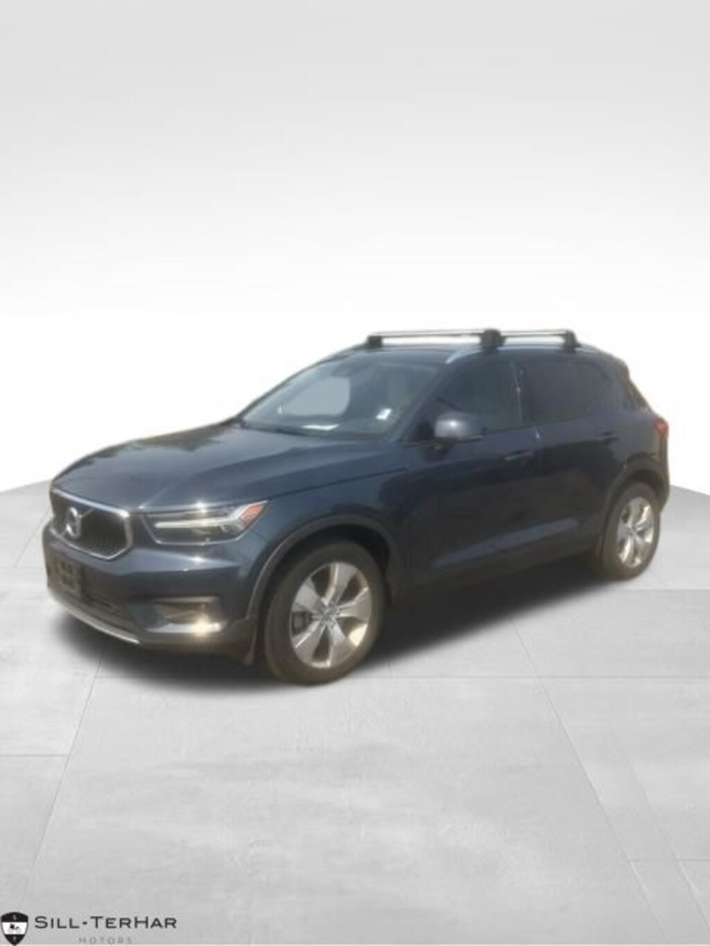 Used 2021 Volvo XC40 Momentum SUV