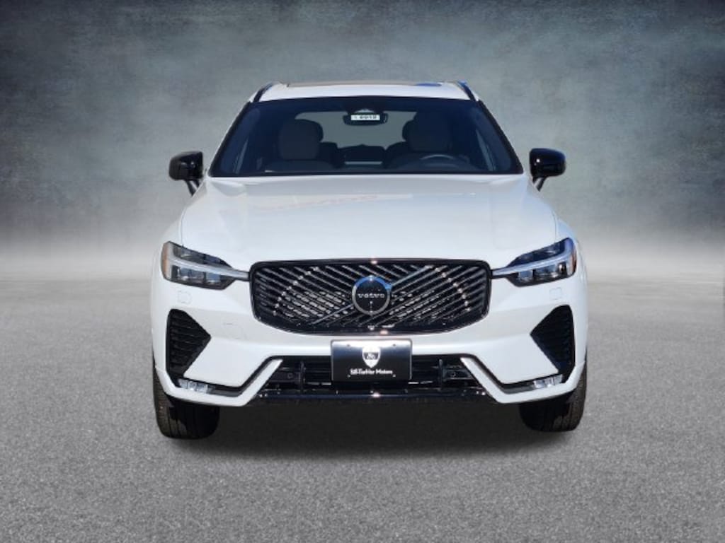 New 2026 Volvo XC60 B5 Plus SUV