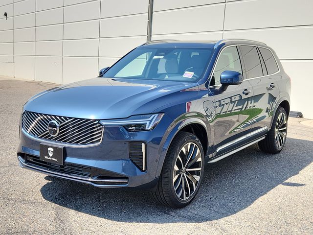 2026 Volvo XC90 T8 Plus photo 3