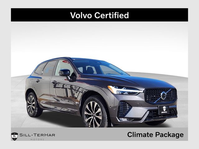2025 Volvo XC60 Plus's photo
