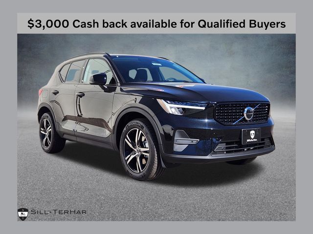 2026 Volvo XC40 SUV 