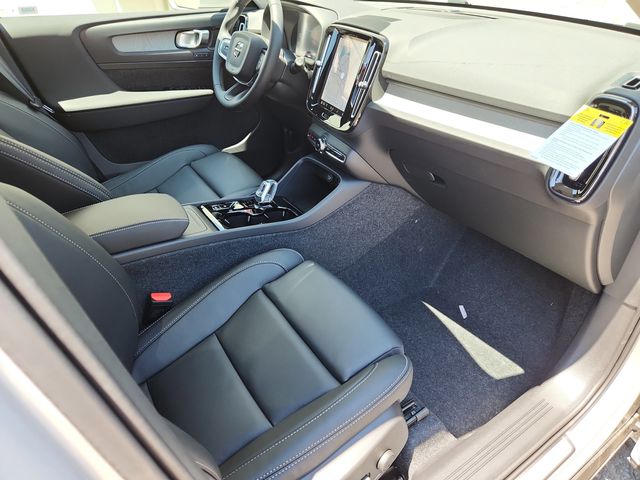 2025 Volvo XC40 Ultra - Photo 14