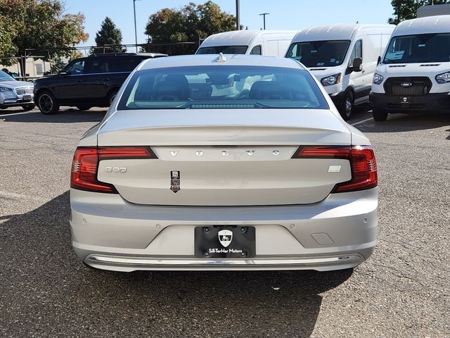 2024 Volvo S90 T8 Ultimate photo 4